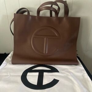 Large Chocolate Brown Telfar Shopping Bag. Only worn once.